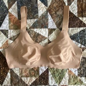 Knix V-Neck Padded Bra (size 4)